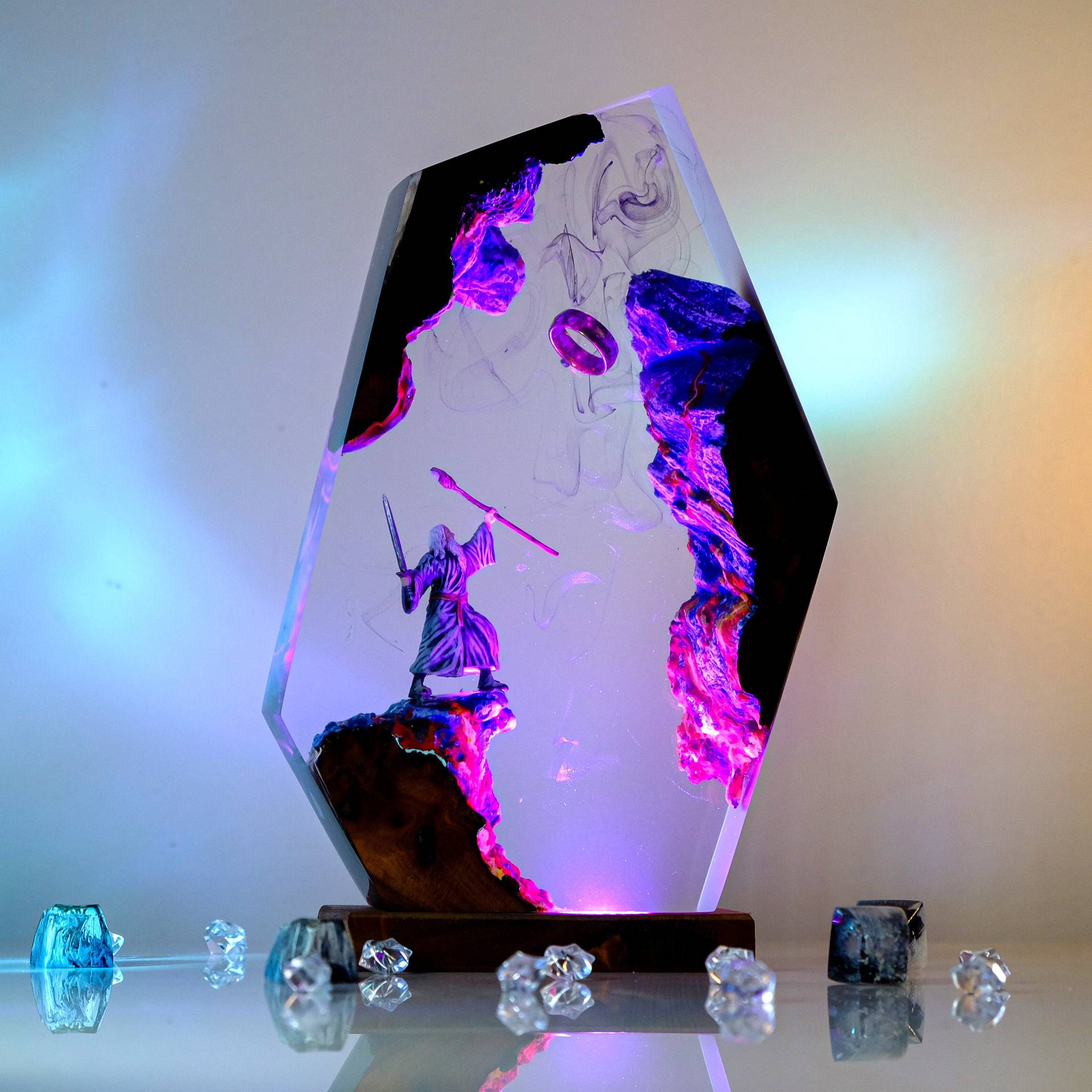 Movie Scence Figure Table Resi - đánh giá và giá Home Office Decor