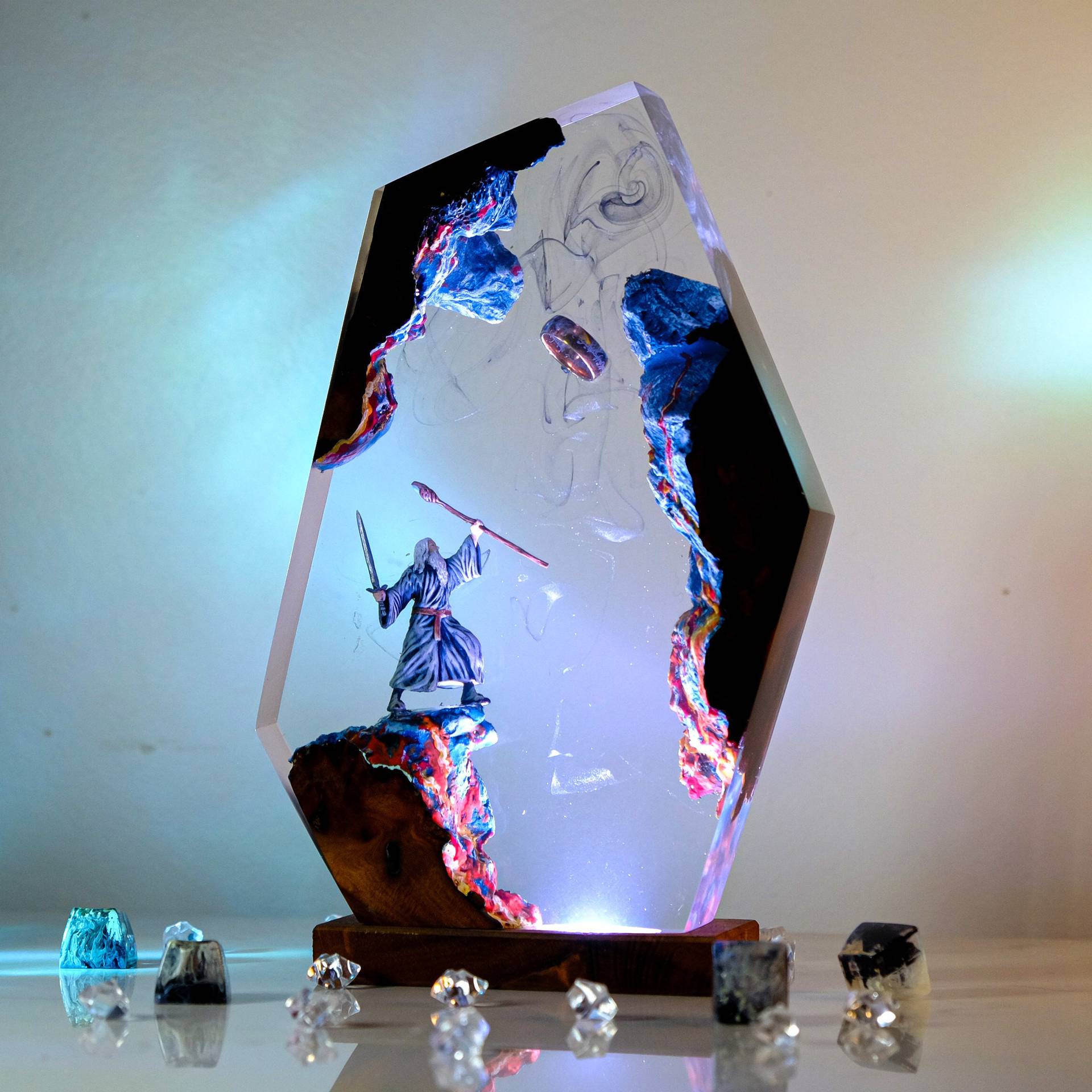 Movie Scence Figure Table Resi - đánh giá và giá Home Office Decor